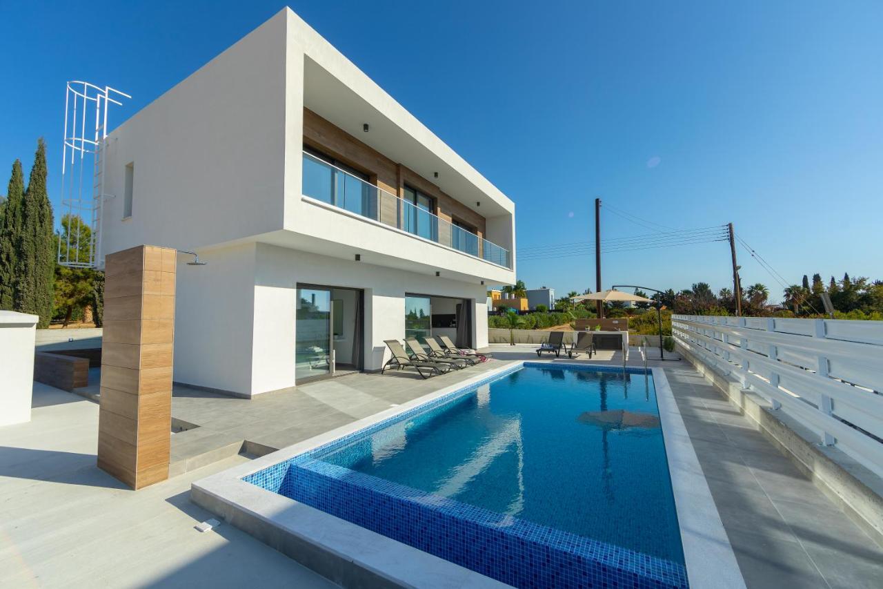 Villa Andre, Walking Distance To Coral Bay เปเยีย ภายนอก รูปภาพ