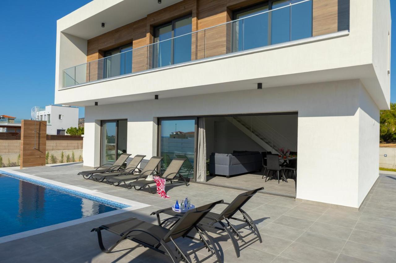 Villa Andre, Walking Distance To Coral Bay เปเยีย ภายนอก รูปภาพ